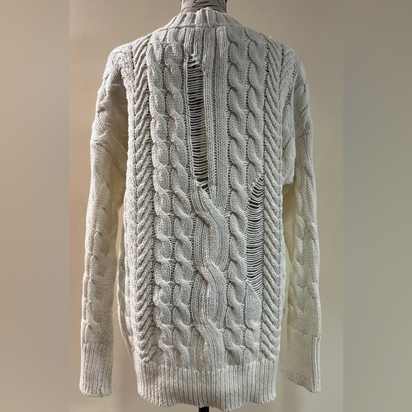Winter White Cable Knit long sleeve sweater by Express - Picture 5 of 6